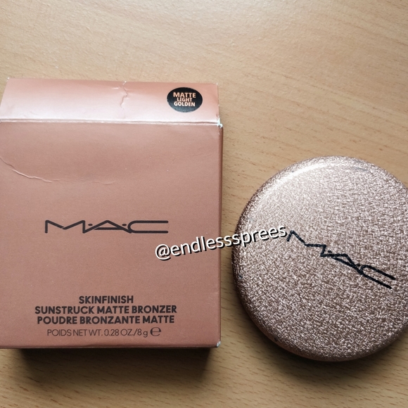 MAC Skinfinish Sunstruck Matte Bronzer in Matte Light Golden - Picture 6 of 8